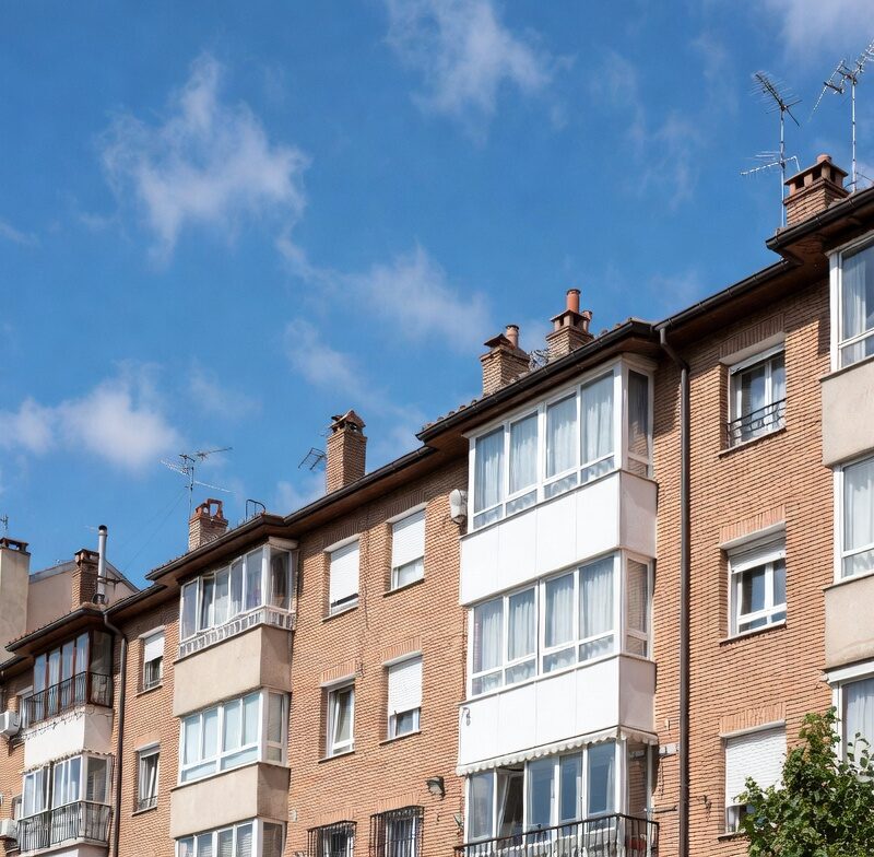 Canalones en comunidad de vecinos de Madrid